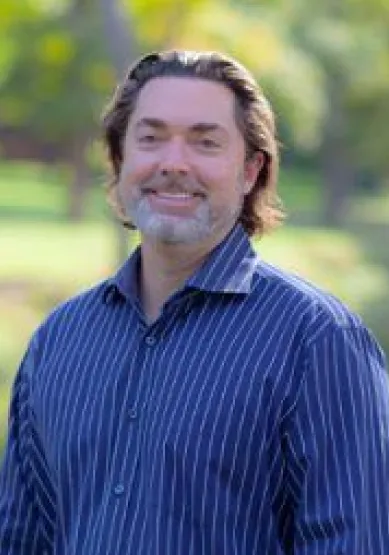 Dr. Jonathan Angwin's photo